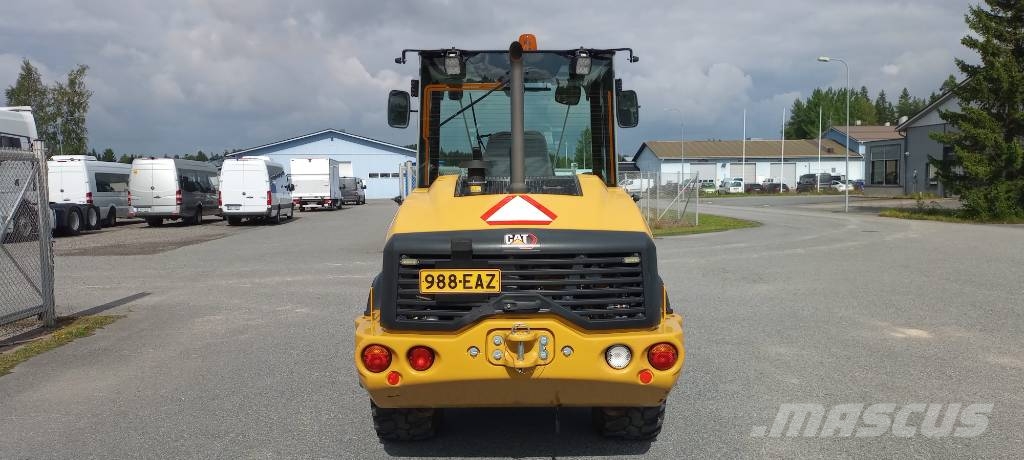 CAT 906M Φορτωτές με λάστιχα (Τροχοφόροι)