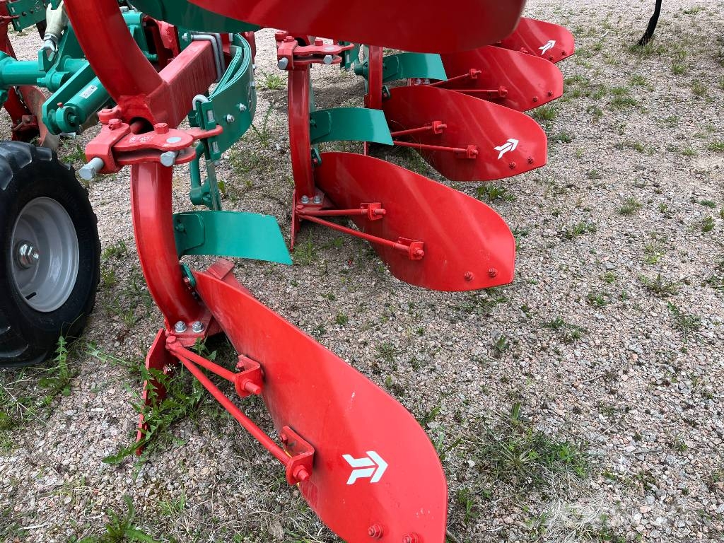 Kverneland ES-200 -5 siip. -28 siipi Apverčiamieji plūgai