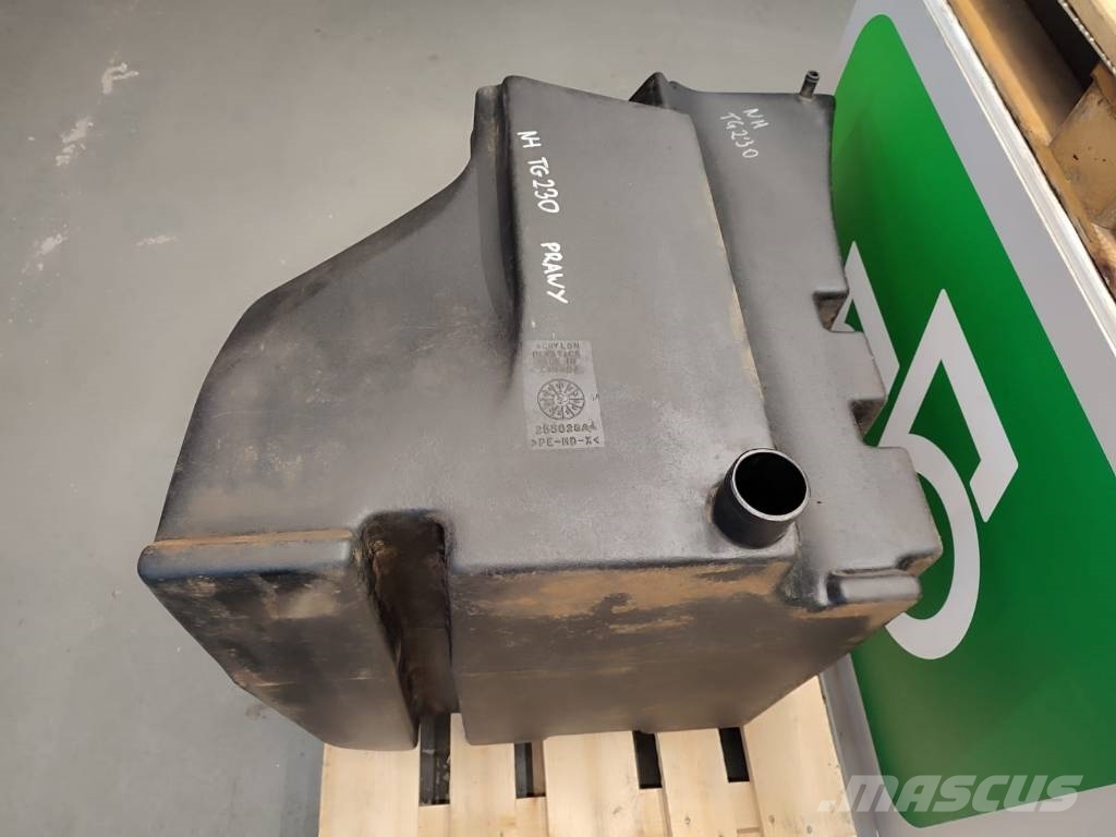 New Holland Fuel tank 255028A4 New Holland TG 230 Motori