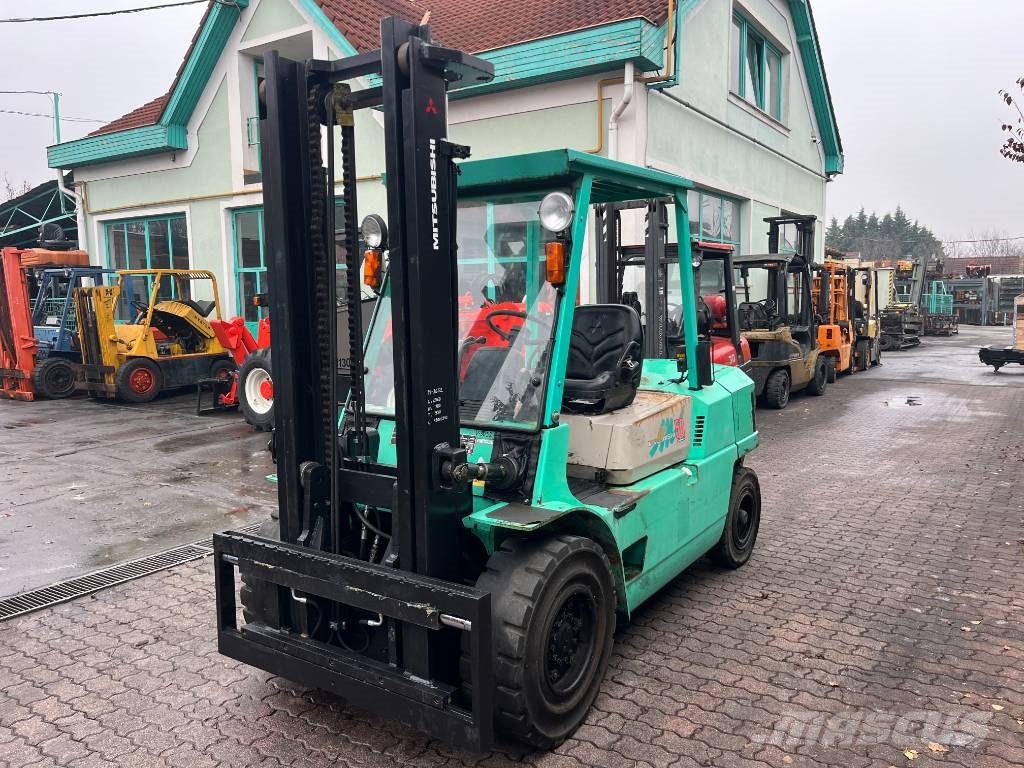 Mitsubishi FD 50 T V-3052 FOR EXPORT ONLY Diesel forklifts