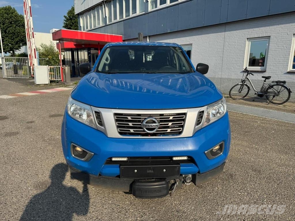 Nissan Navara 4x4 tow truck 1.000 kg + 2x winch + remote Recovery vehicles