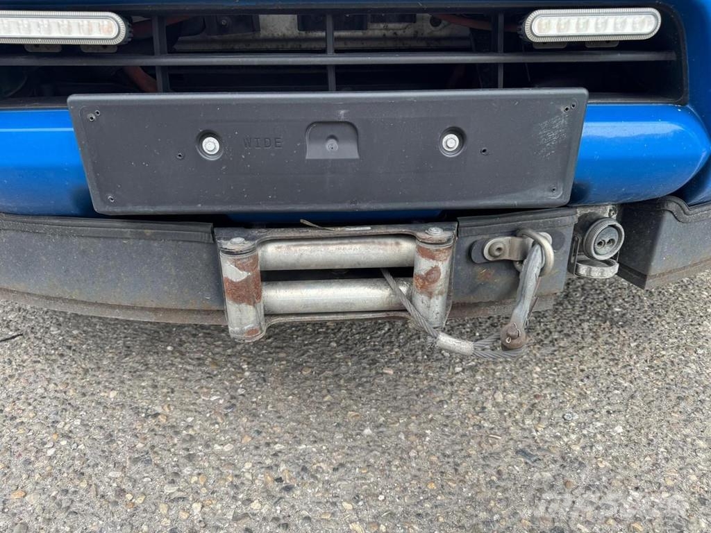 Nissan Navara 4x4 tow truck 1.000 kg + 2x winch + remote Recovery vehicles