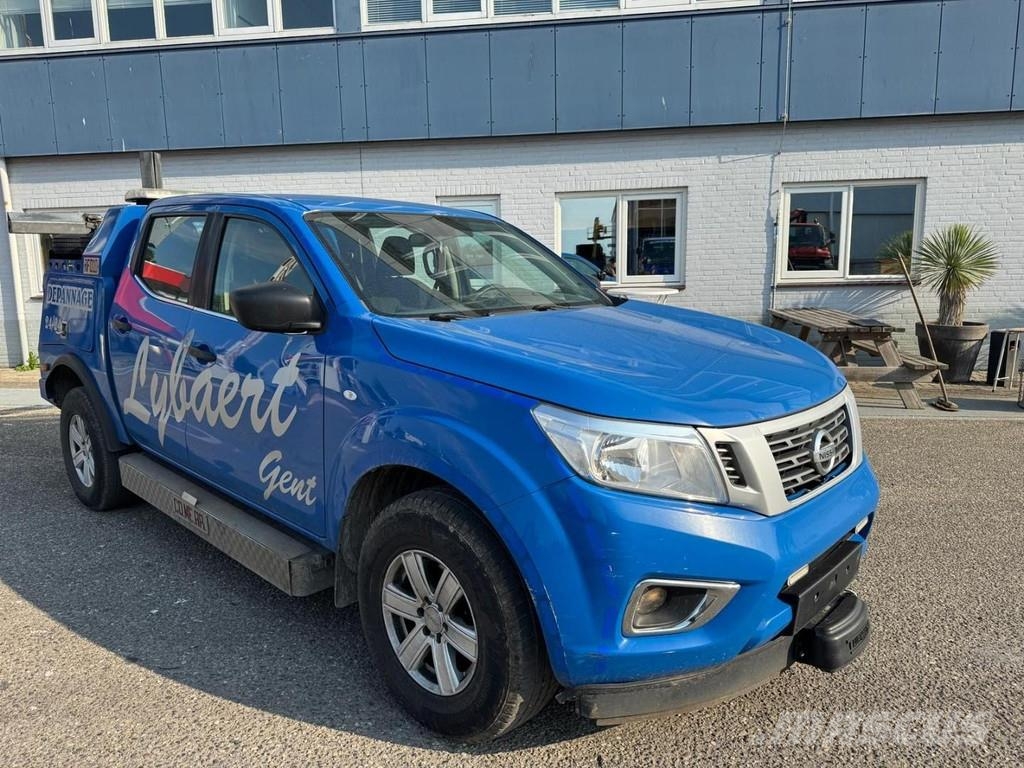 Nissan Navara 4x4 tow truck 1.000 kg + 2x winch + remote Recovery vehicles