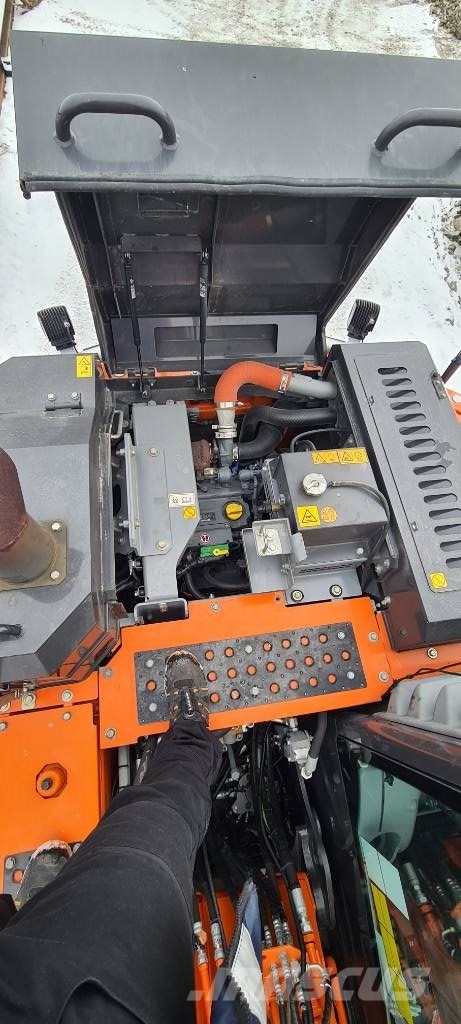 Hitachi ZX145W-6/ Göteborg حفارات بعجل