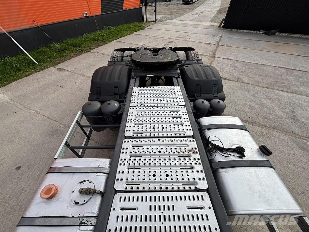 DAF XF 530 6x4 HYDRAULICS Prime Movers
