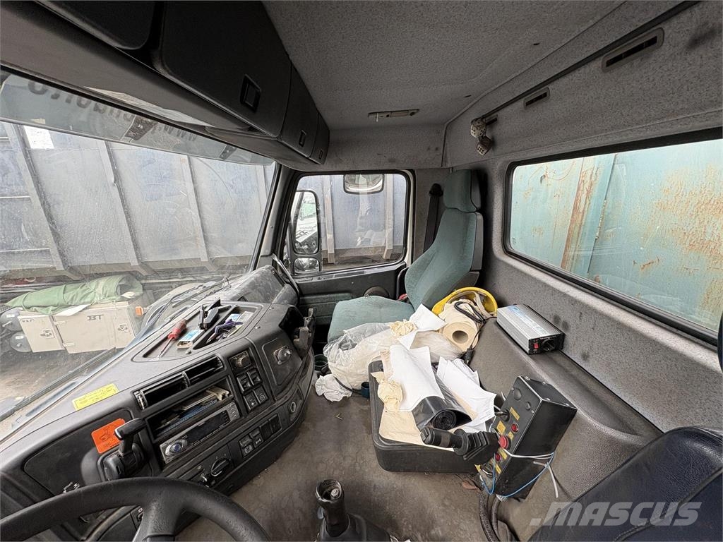 Volvo FM7 Kamioni za podizanje kablova
