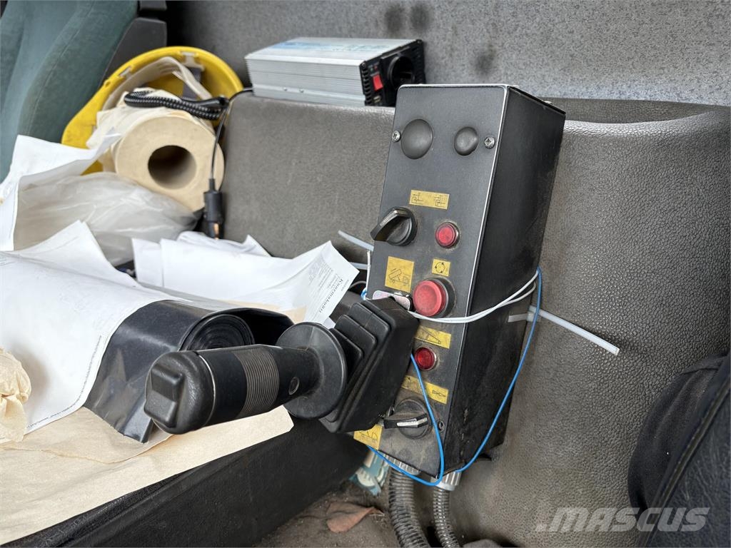 Volvo FM7 Kamioni za podizanje kablova
