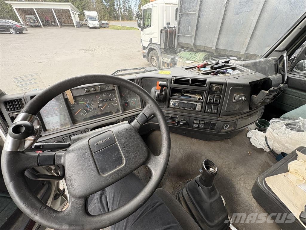 Volvo FM7 Kamioni za podizanje kablova
