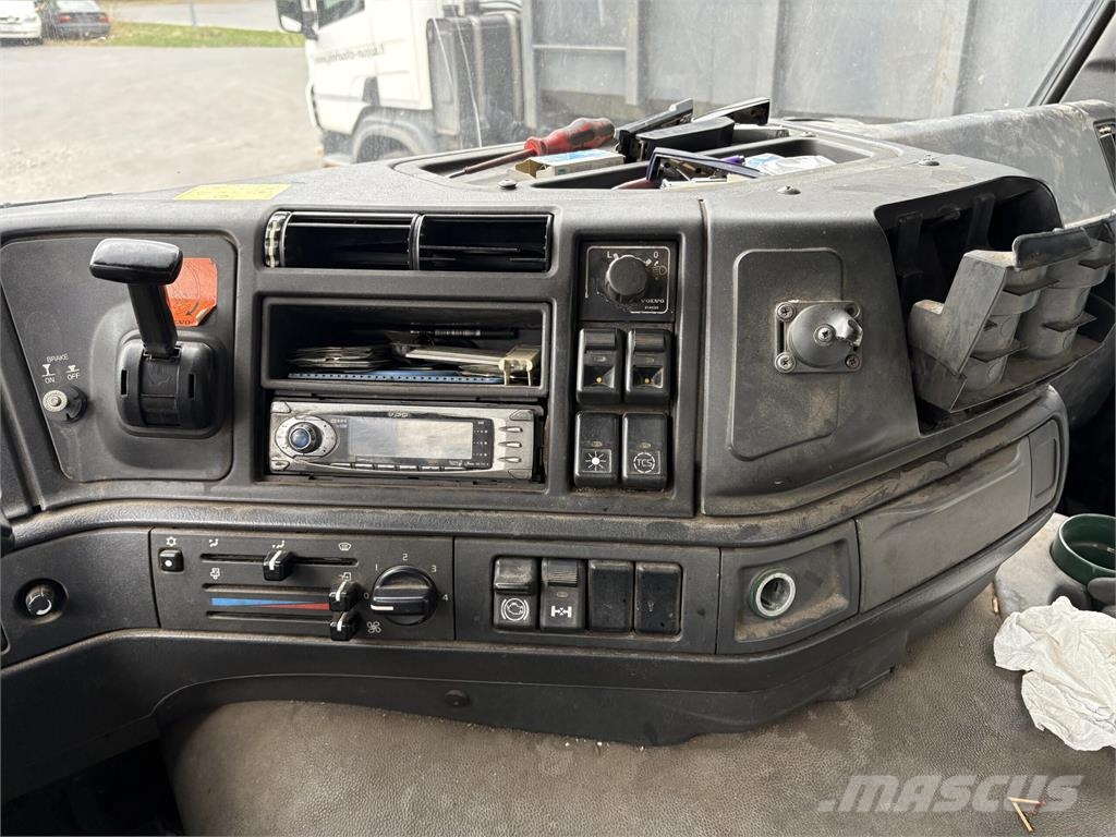 Volvo FM7 Kamioni za podizanje kablova
