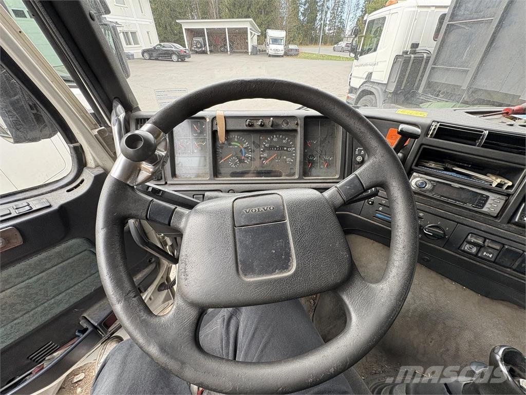 Volvo FM7 Kamioni za podizanje kablova