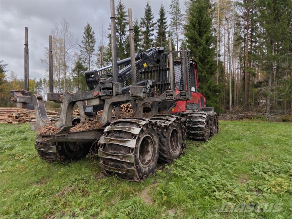 Komatsu XF 855-3 Forvarderi