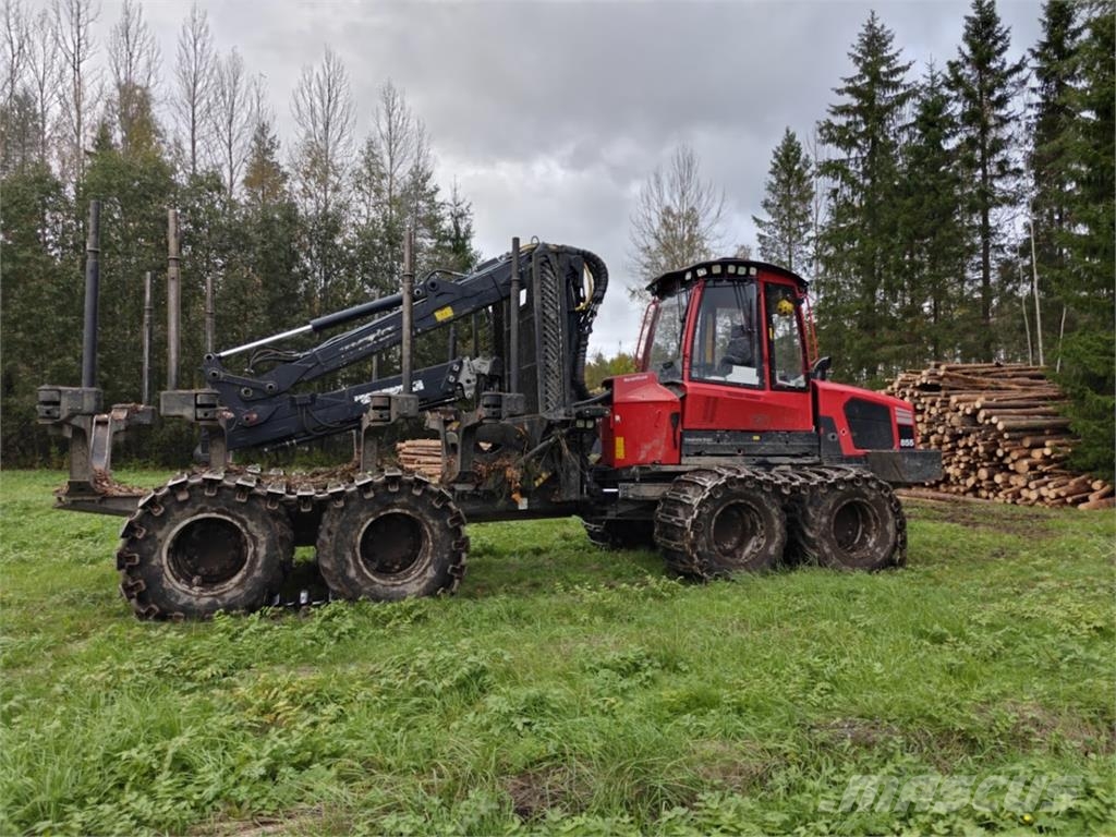 Komatsu XF 855-3 Forvarderi