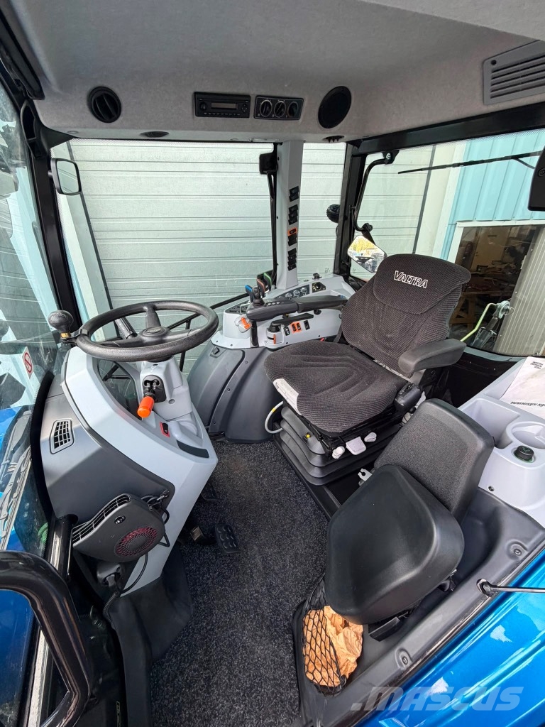 Valtra A 114 MH Traktory