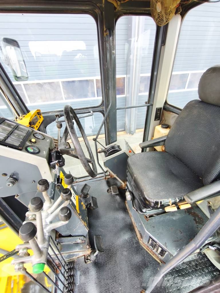 Komatsu GD650A-2EC Grejdery