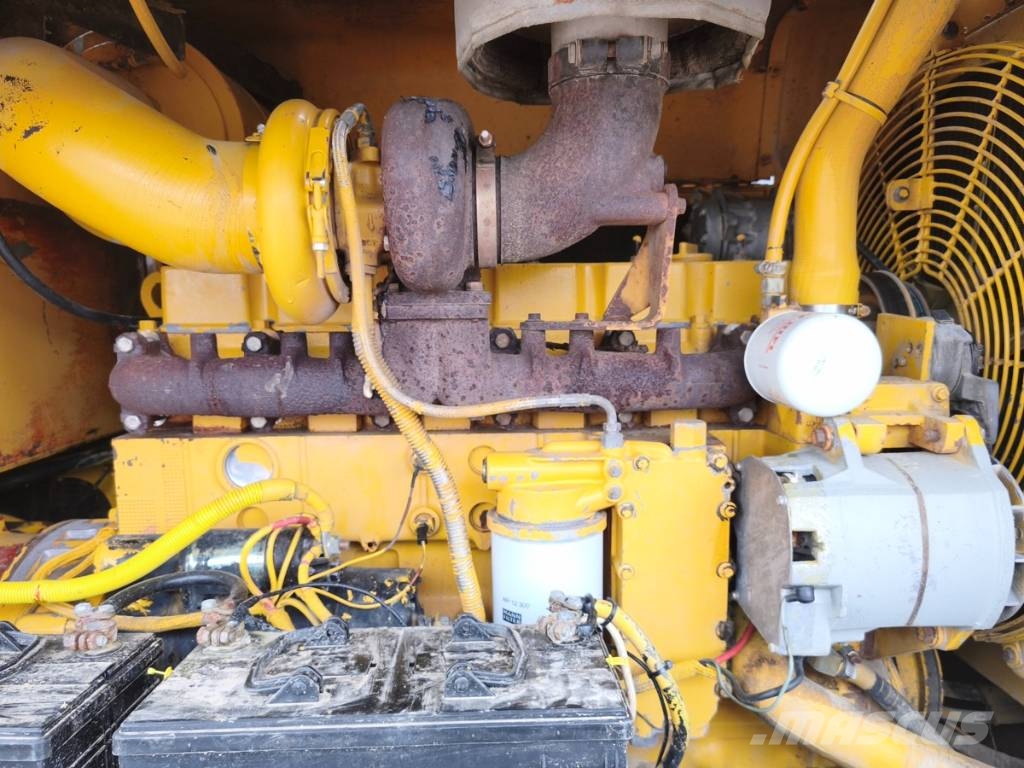 Komatsu GD650A-2EC Grejdery