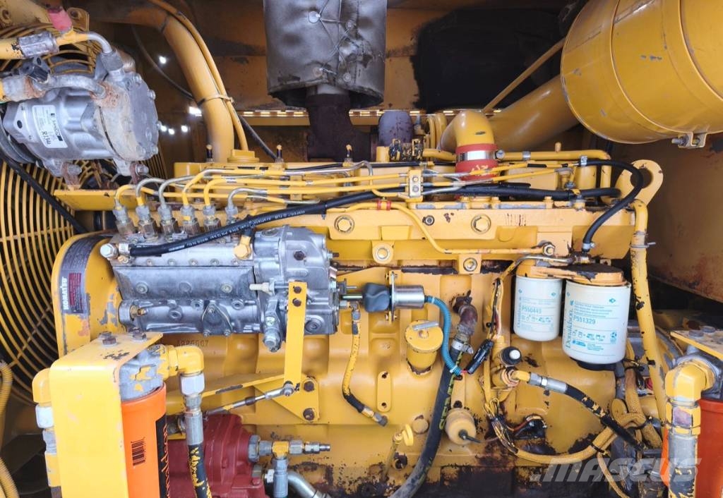 Komatsu GD650A-2EC Grejdery