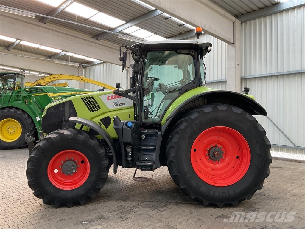 CLAAS Axion 810 Traktorid