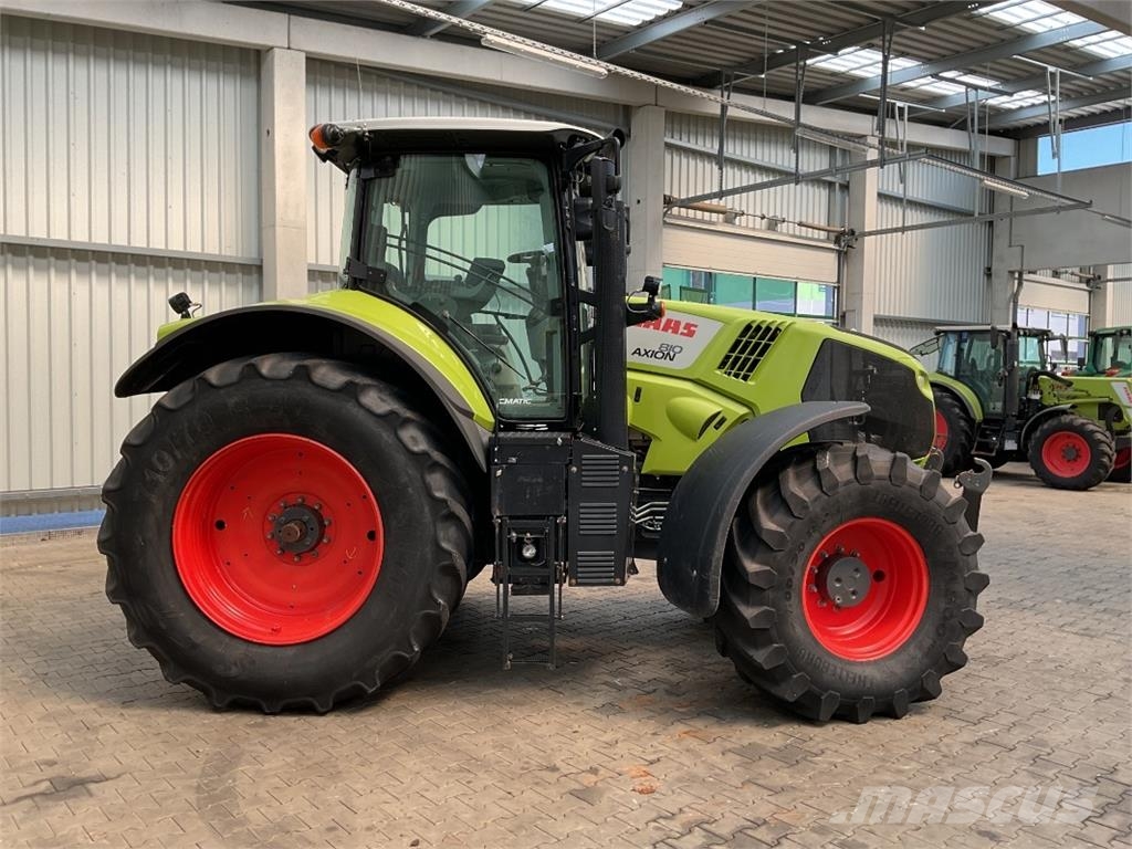 CLAAS Axion 810 الجرارات