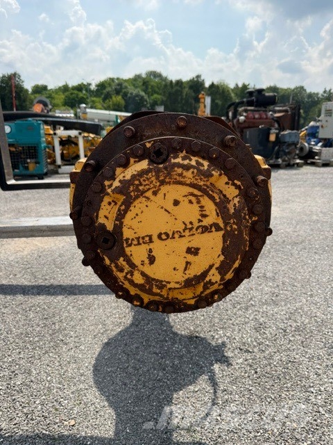 Volvo A 25 C USED AXLES محور العجلة