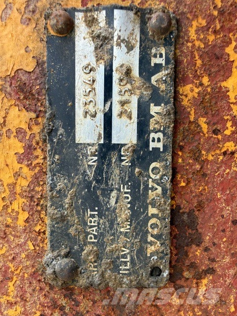 Volvo A 25 C USED AXLES محور العجلة