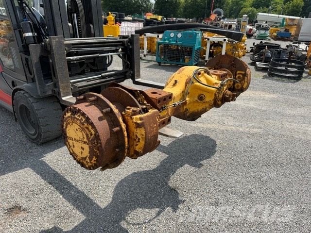 Volvo A 25 C USED AXLES محور العجلة