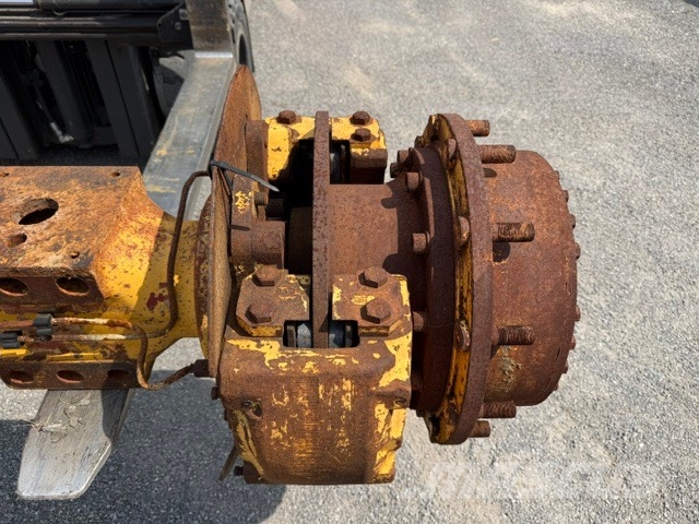 Volvo A 25 C USED AXLES محور العجلة