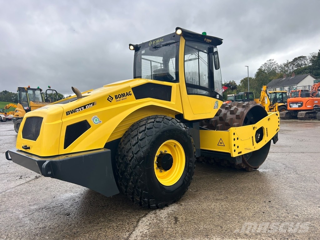 Bomag BW213 DH-5 Pad Foot / Sheep Foot Enkelt tromle