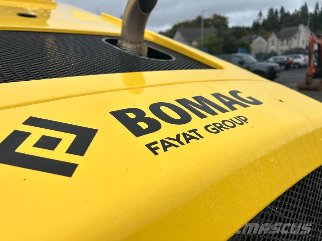 Bomag BW213 DH-5 Pad Foot / Sheep Foot Enkelt tromle