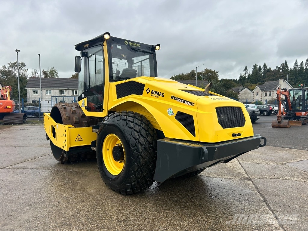Bomag BW213 DH-5 Pad Foot / Sheep Foot Enkelt tromle