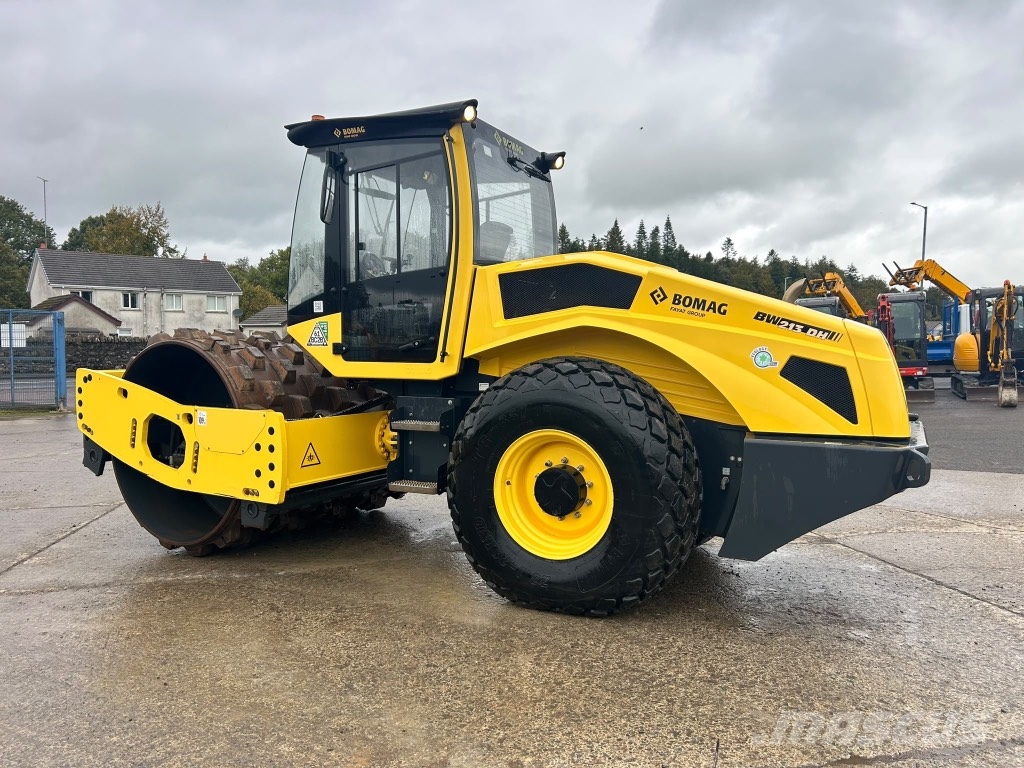 Bomag BW213 DH-5 Pad Foot / Sheep Foot Enkelt tromle