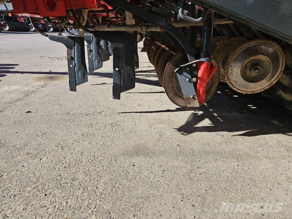 Tume JC 3000 مثاقيب مدمجة