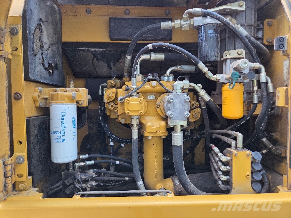 CAT 324DL Excavadoras de cadenas