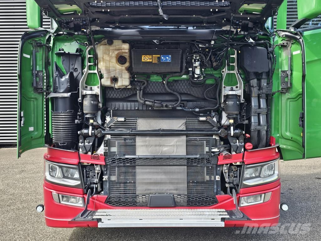 Scania S660 V8 6X2 BOOGIE / RETARDER / FULL AIR / 2 TANKS وحدات الجر
