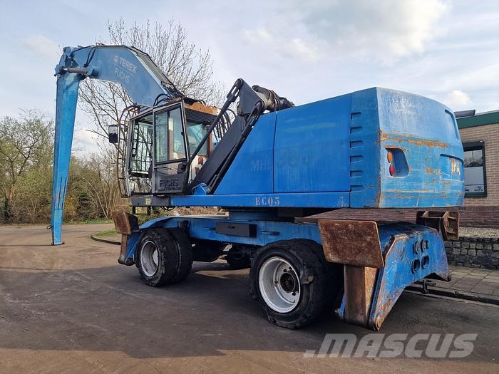 Terex FUCHS MHL 360 Materialumschlag