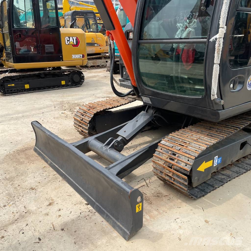 Hitachi ZX 70 Midi excavators  7t - 12t