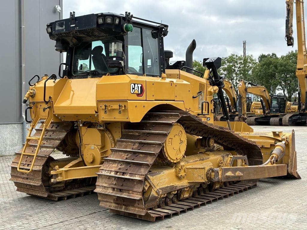 CAT D6-20 LGP بلدوزرات مجنزرة