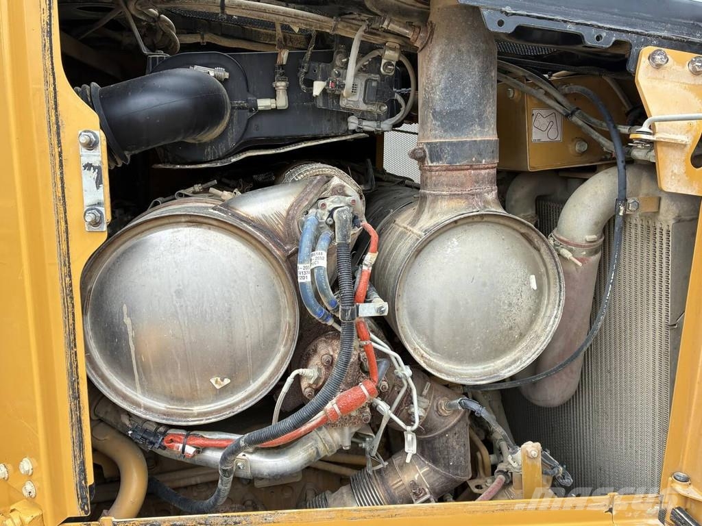 CAT D6-20 LGP بلدوزرات مجنزرة