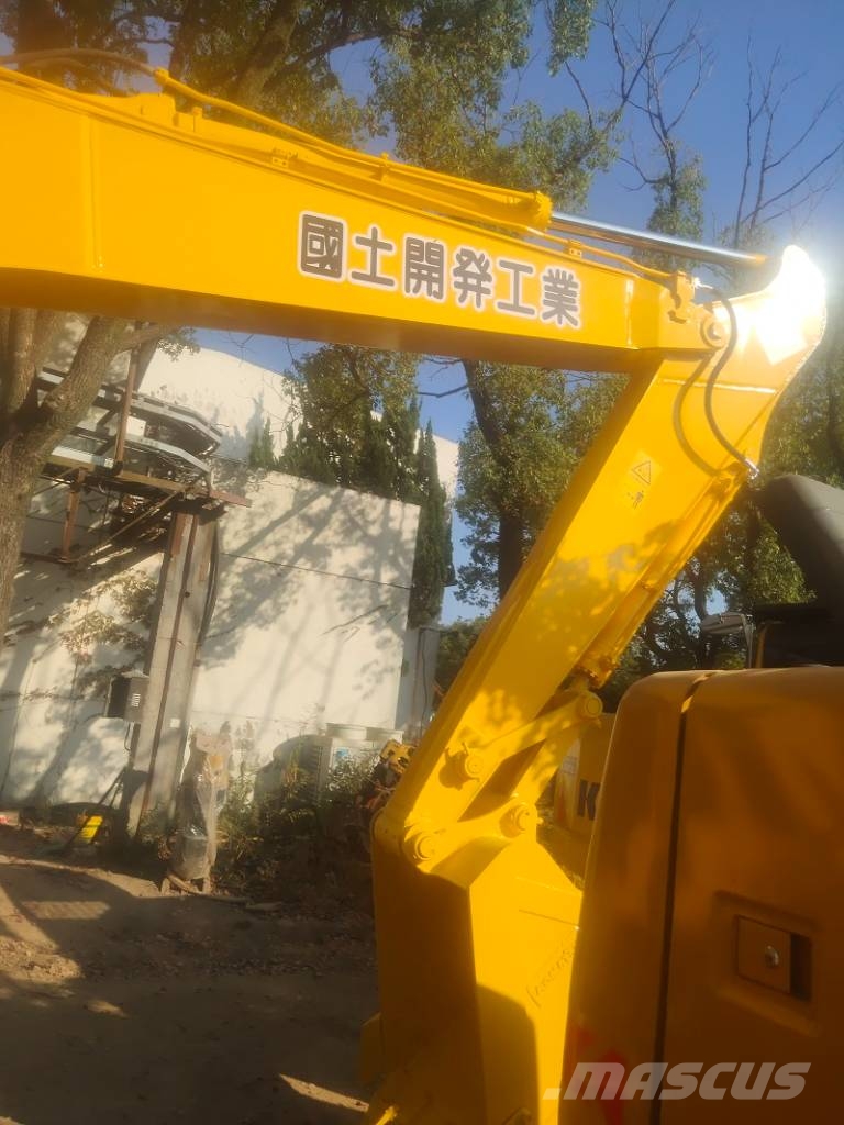 Komatsu PC200 Εκσκαφείς με ερπύστριες