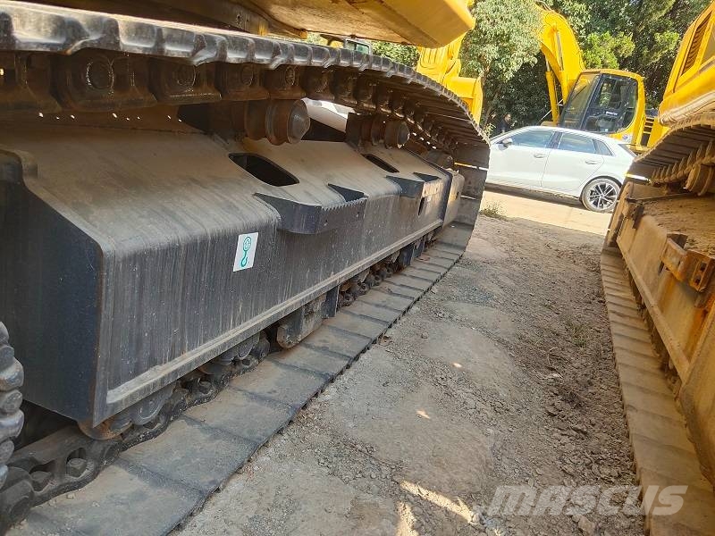 Komatsu PC200 Εκσκαφείς με ερπύστριες