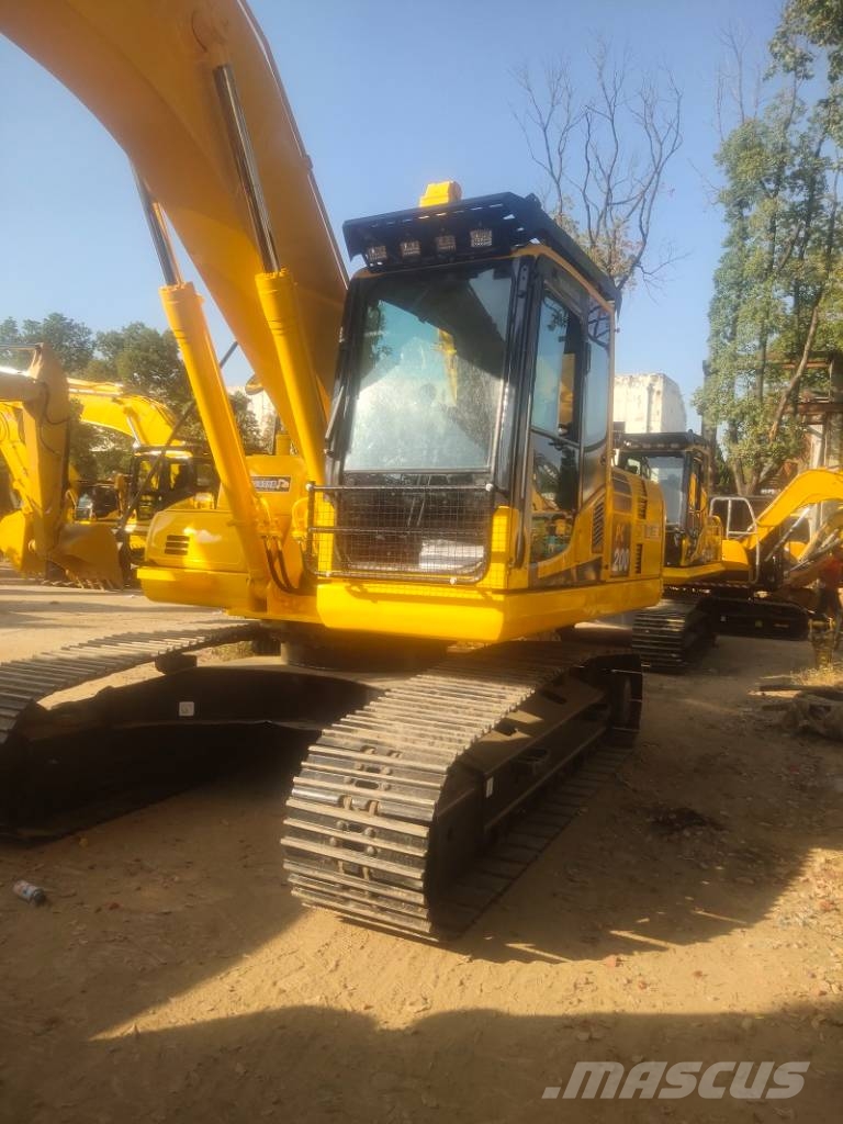 Komatsu PC200 Εκσκαφείς με ερπύστριες