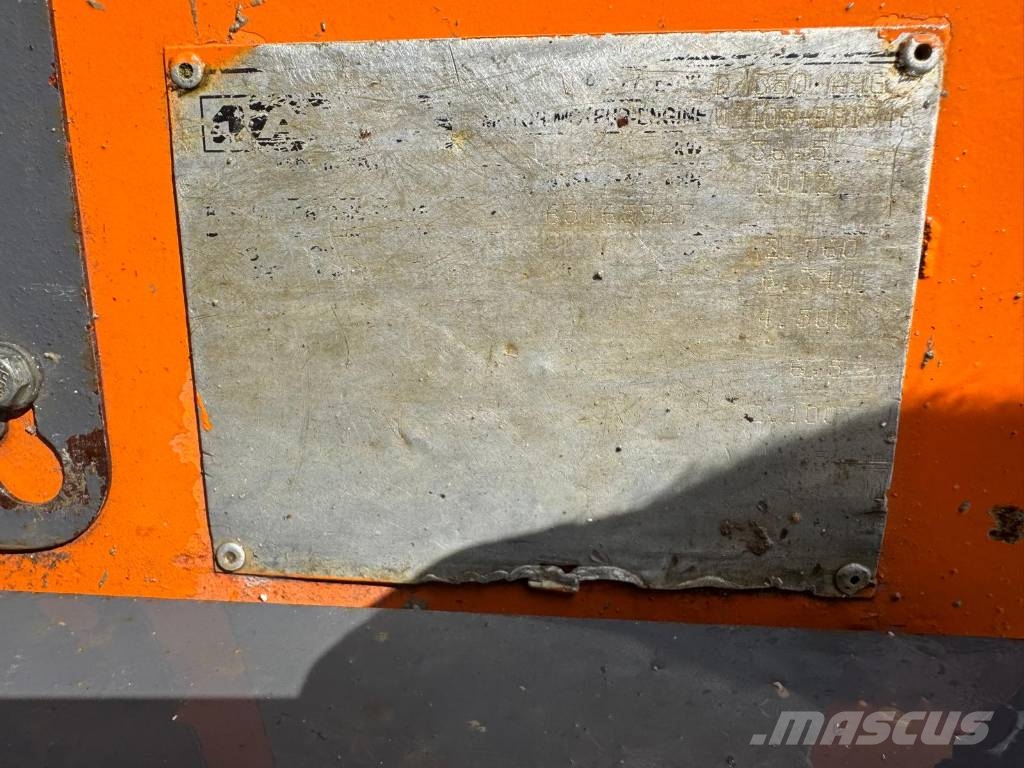 Ausa D 350 AH G Mezei dömperek