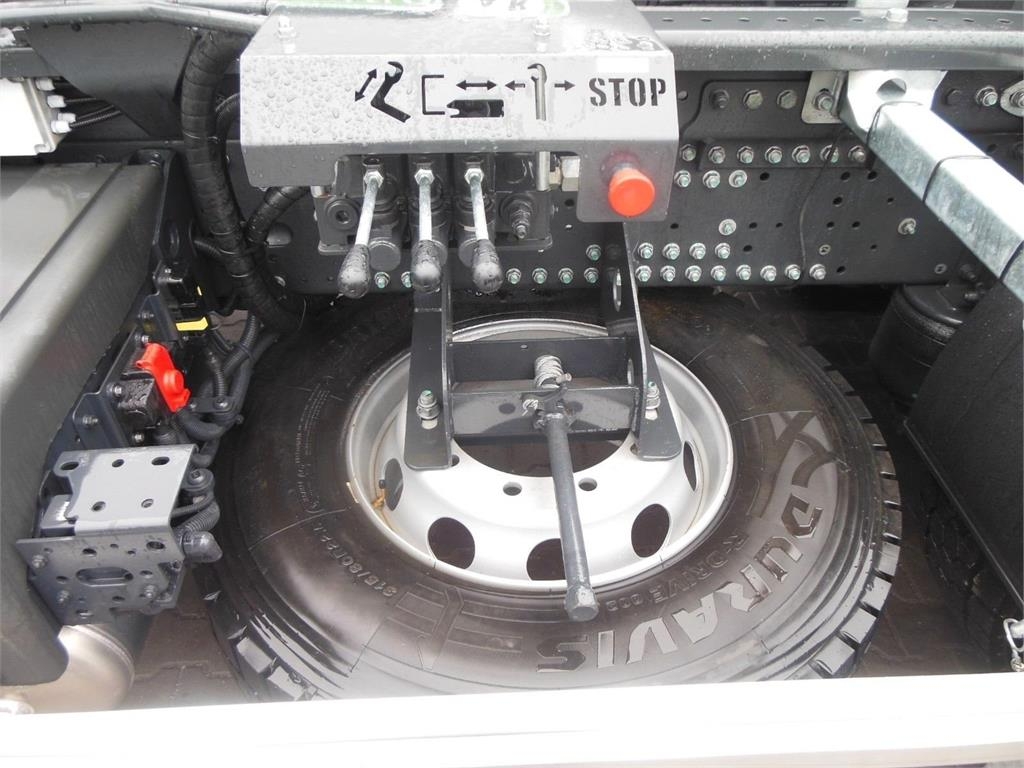 Iveco X-WAY,280X46,TNH 20,SKLADEM Camiones elevadores de gancho