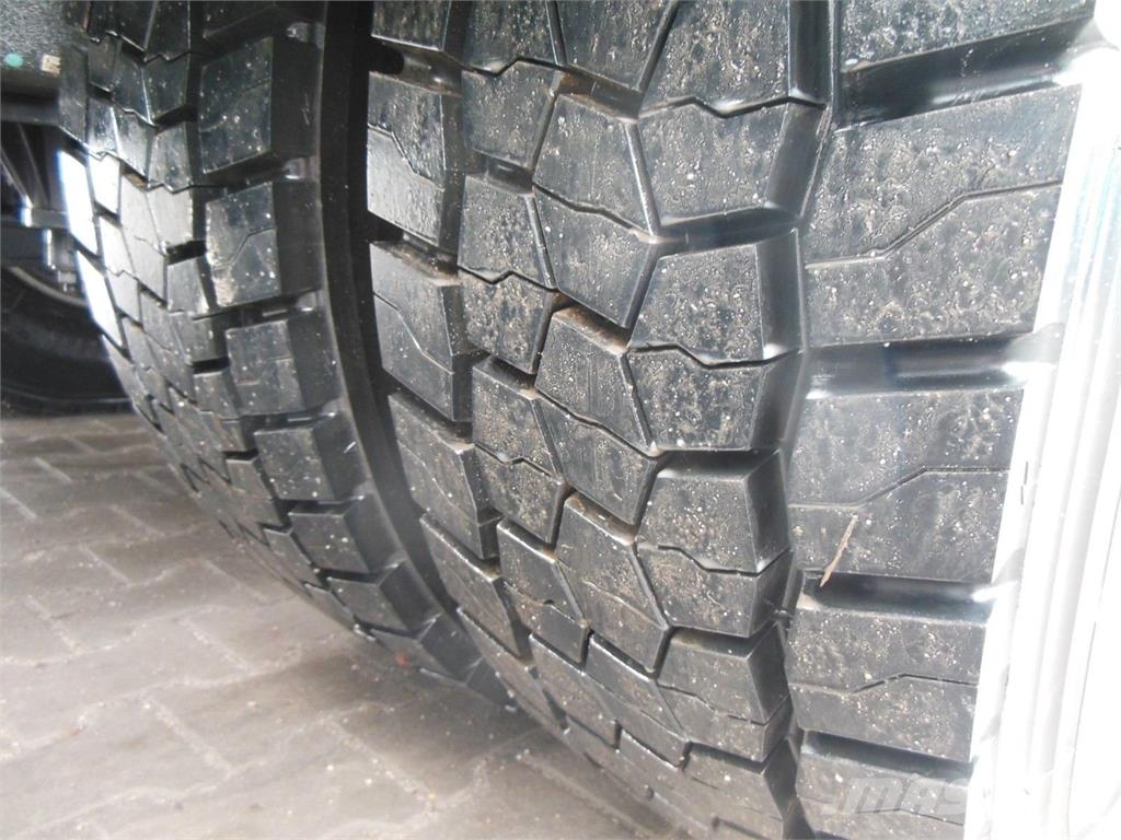Iveco X-WAY,280X46,TNH 20,SKLADEM Camiones elevadores de gancho