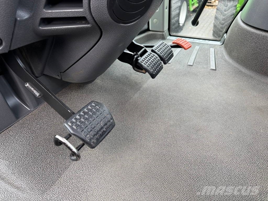 CLAAS AXION 850 CIS 拖拉机/农用车