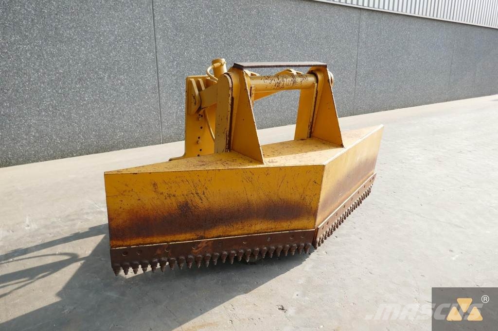 CAT 140H Frontblade Πτερύγια
