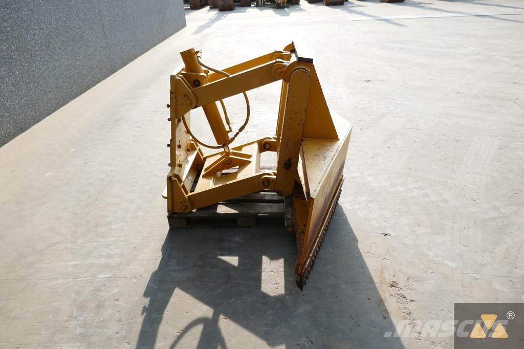 CAT 140H Frontblade Πτερύγια