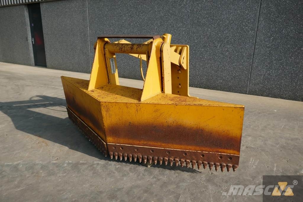 CAT 140H Frontblade Πτερύγια