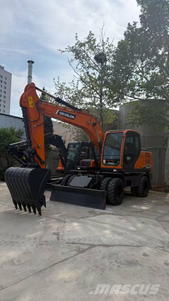 Develon DX150W-7B Колесни екскаватори