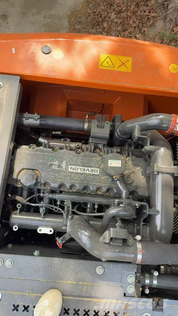 Develon DX150W-7B Колесни екскаватори