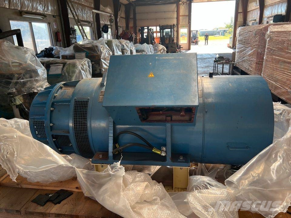 AEG 800 KVA Alternator Naftové generátory